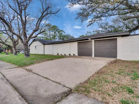 5675 Sylmar Road Houston TX 77081