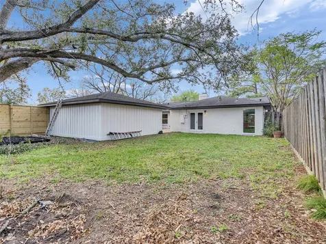 5675 Sylmar Road Houston TX 77081