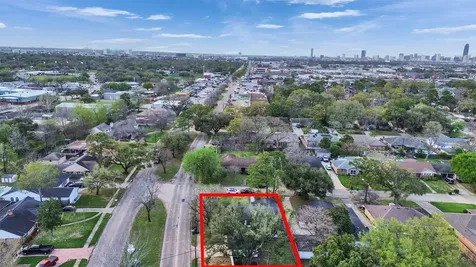 5675 Sylmar Road Houston TX 77081
