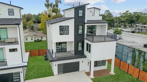 6814 Hartland Avenue Houston TX 77055