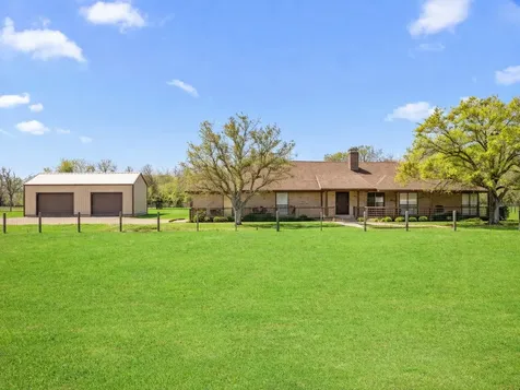 4710 County Road 121 Wharton TX 77488