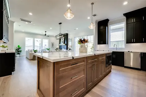 2011 Hopkins Street Houston TX 77006