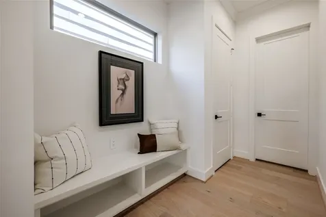 2011 Hopkins Street Houston TX 77006