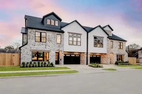 2011 Hopkins Street Houston TX 77006