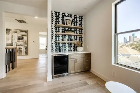 2011 Hopkins Street Houston TX 77006
