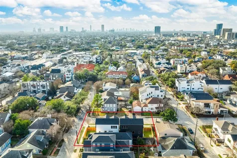 2011 Hopkins Street Houston TX 77006