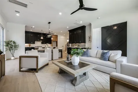 2011 Hopkins Street Houston TX 77006