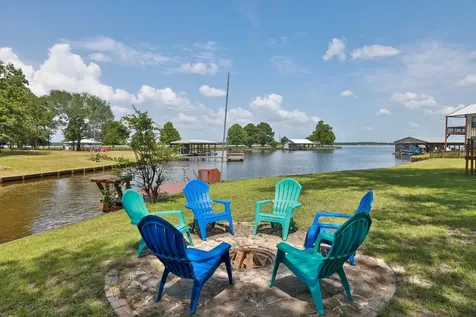 20559 Red Bud Court Thornton TX 76687