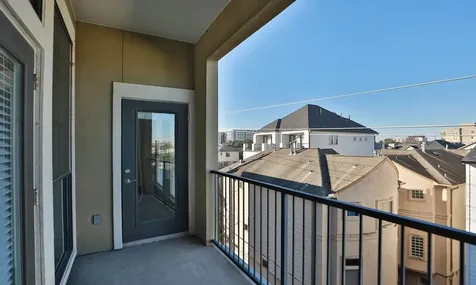 2120 Kipling Street 402 Houston TX 77098