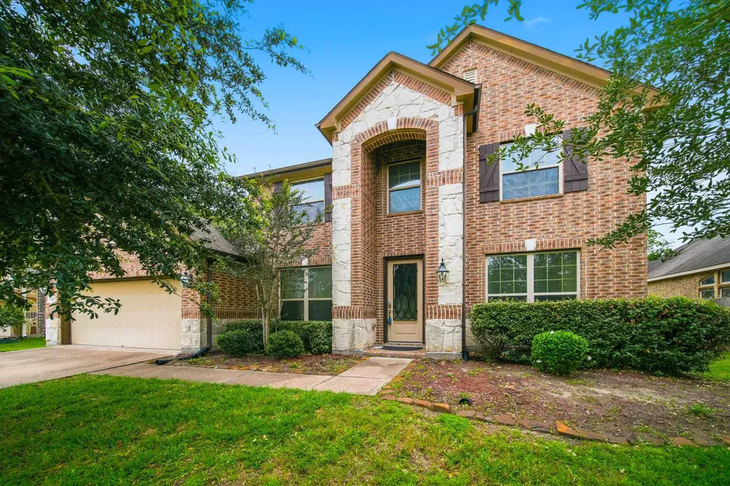 5303 Mesquite Willow Lane Rosharon TX 77583