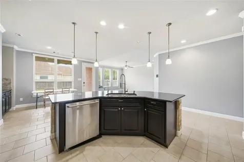 5303 Mesquite Willow Lane Rosharon TX 77583