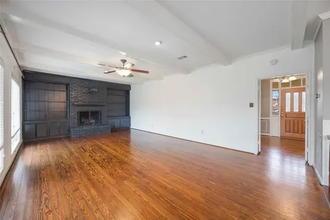 18623 Point Lookout Drive Nassau Bay TX 77058