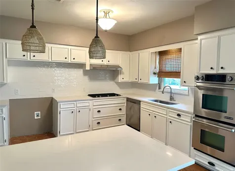 18623 Point Lookout Drive Nassau Bay TX 77058