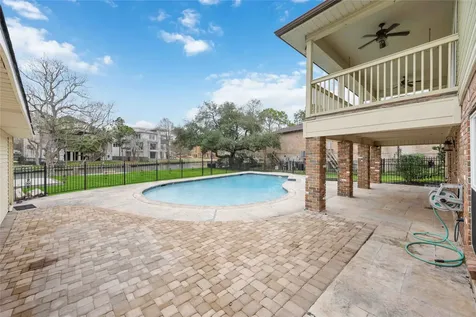 18623 Point Lookout Drive Nassau Bay TX 77058