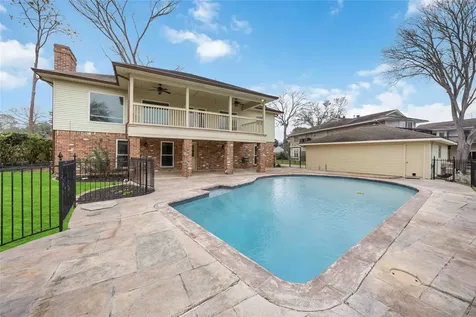 18623 Point Lookout Drive Nassau Bay TX 77058