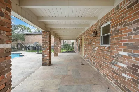 18623 Point Lookout Drive Nassau Bay TX 77058