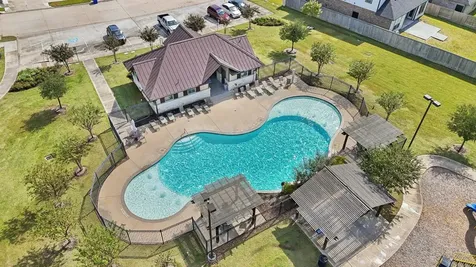 407 Summerset Landing Court Conroe TX 77304