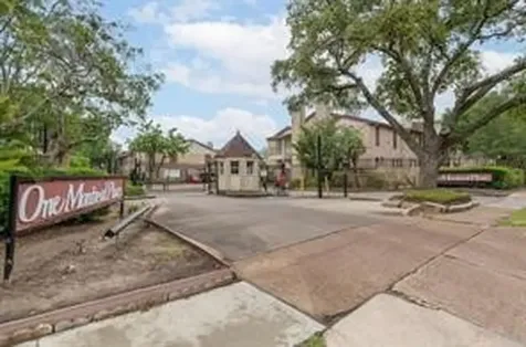 2120 El Paseo Street 620 Houston TX 77054