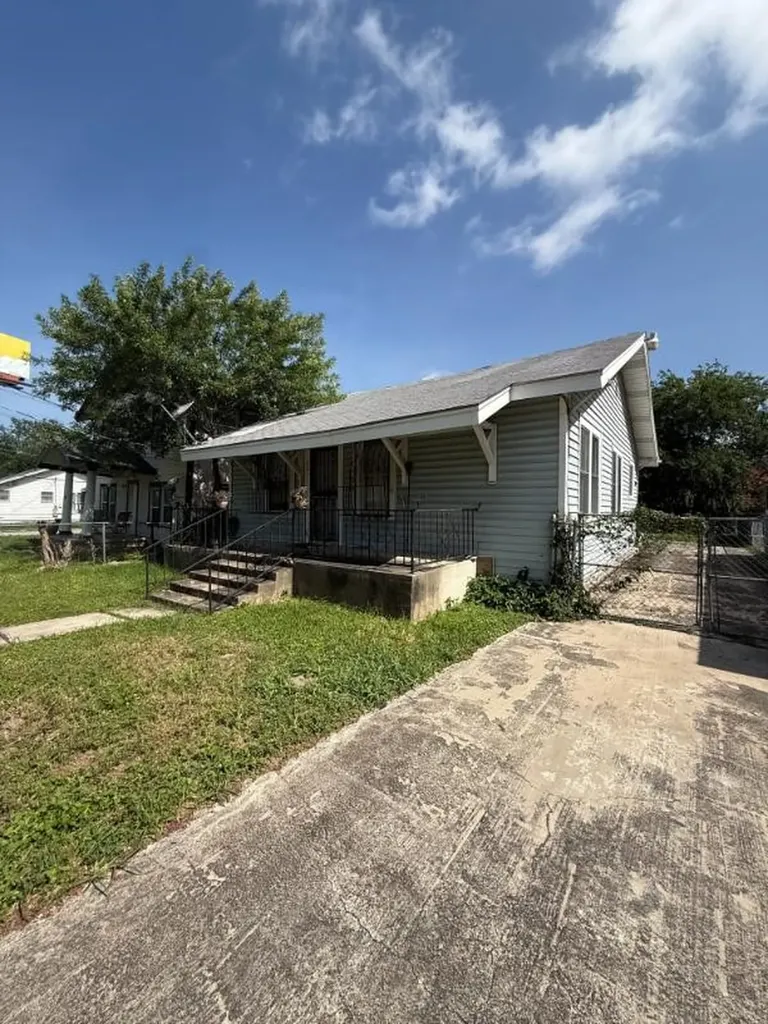 207 Hammond Avenue San Antonio TX 78210