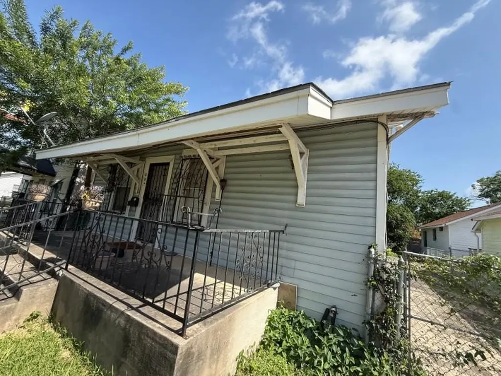 207 Hammond Avenue San Antonio TX 78210