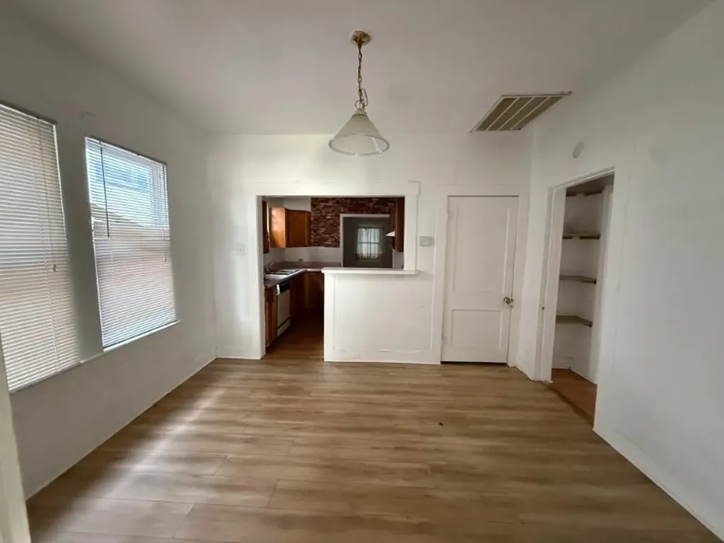 207 Hammond Avenue San Antonio TX 78210