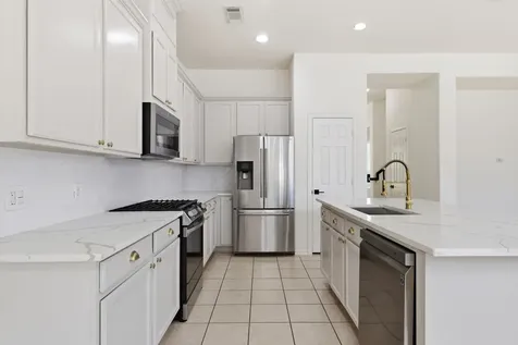 16023 Powder Springs Lane Houston TX 77070