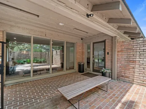 12334 Huntingwick Drive Houston TX 77024