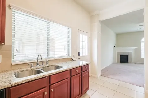 6811 Gonzales Point Manvel TX 77578