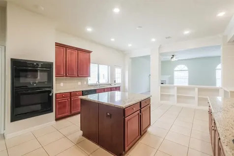 6811 Gonzales Point Manvel TX 77578
