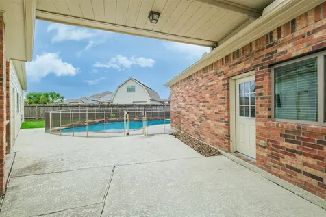 6811 Gonzales Point Manvel TX 77578