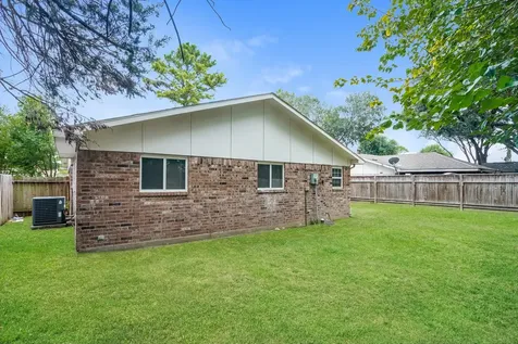 5622 Bridge Forest Drive Houston TX 77088