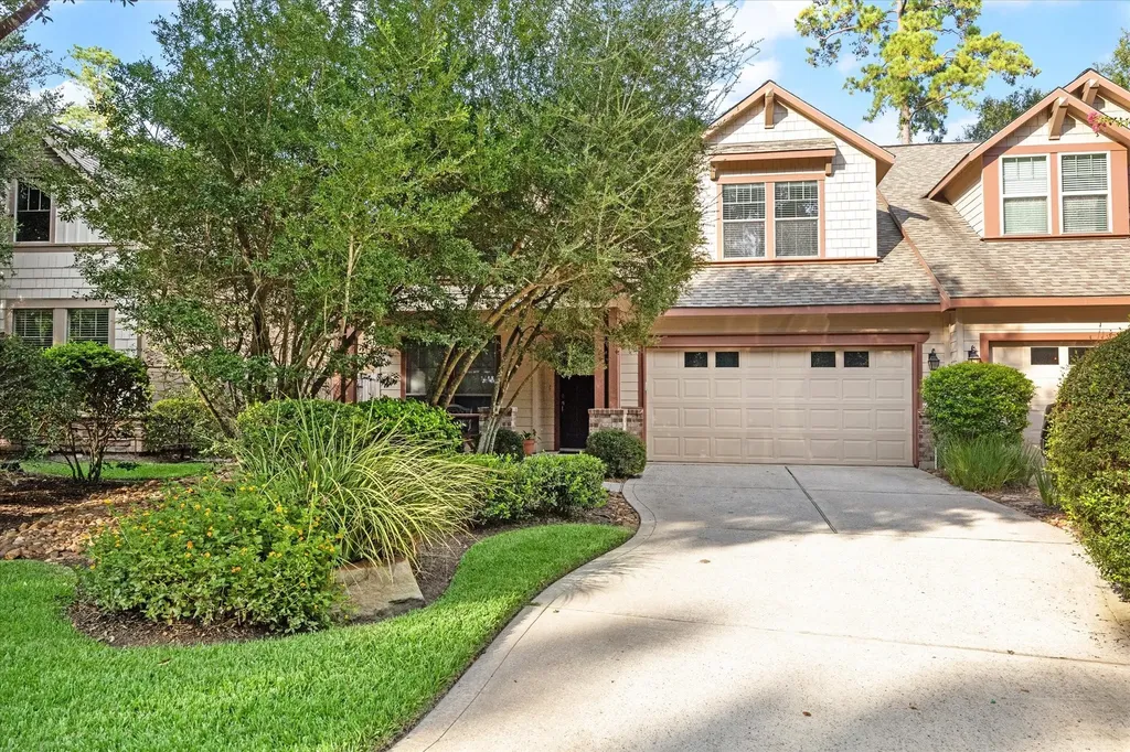 6 Douvaine Court The Woodlands TX 77382