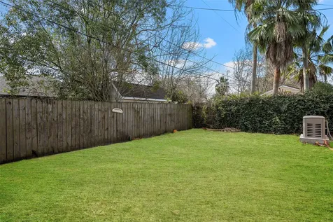 115 Marlin Avenue Galveston TX 77550