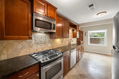 115 Marlin Avenue Galveston TX 77550