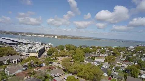 115 Marlin Avenue Galveston TX 77550