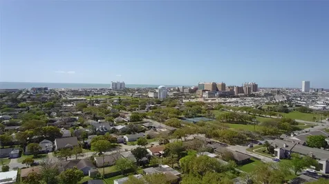 115 Marlin Avenue Galveston TX 77550