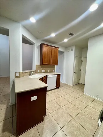 13600 Breton Ridge Street 36c Houston TX 77070