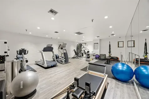 3711 San Felipe Street 6c Houston TX 77027