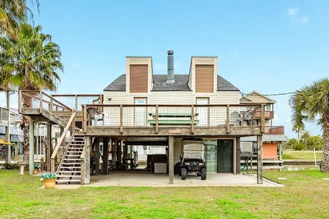 22814 Vida Street Galveston TX 77554