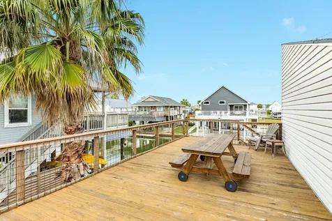 22814 Vida Street Galveston TX 77554