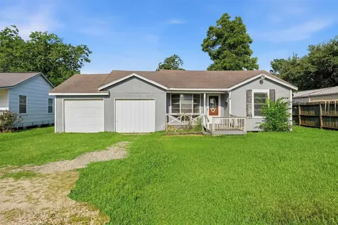 509 W Oak Street Highlands TX 77562