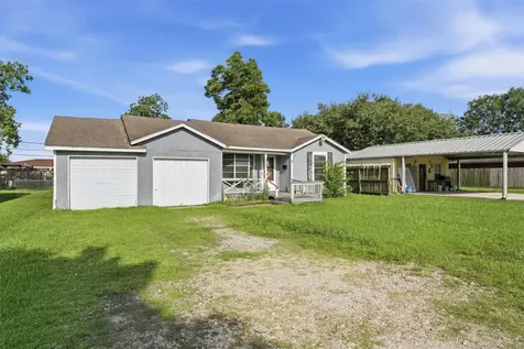 509 W Oak Street Highlands TX 77562
