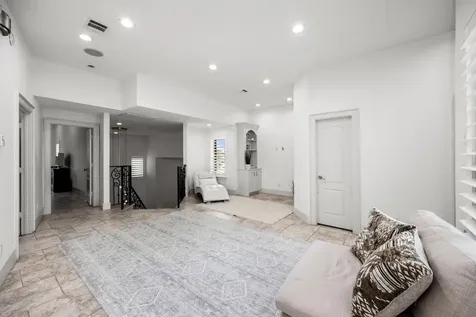 1210 Parkerhaven Court Houston TX 77008