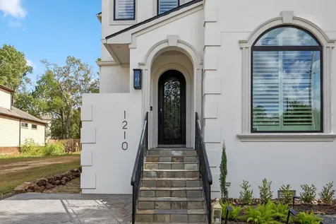 1210 Parkerhaven Court Houston TX 77008
