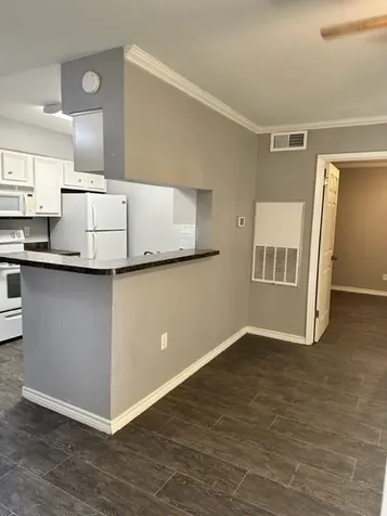 18800 Egret Bay Boulevard 501 Webster TX 77058
