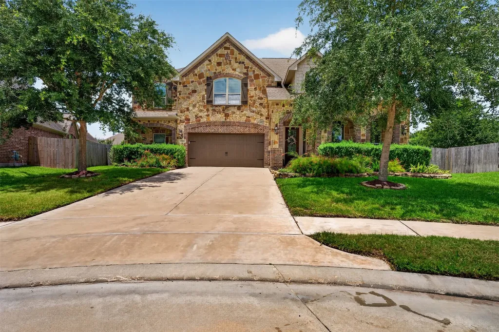 1504 Tallow Chase Court Friendswood TX 77546