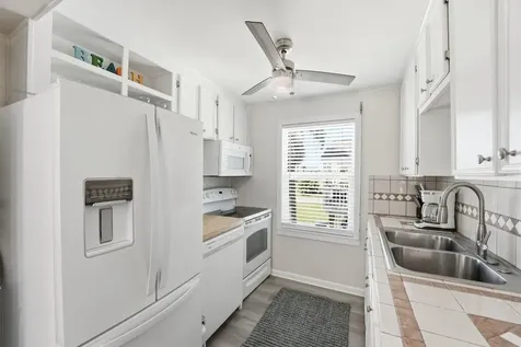 4031 Panola Drive Galveston TX 77554