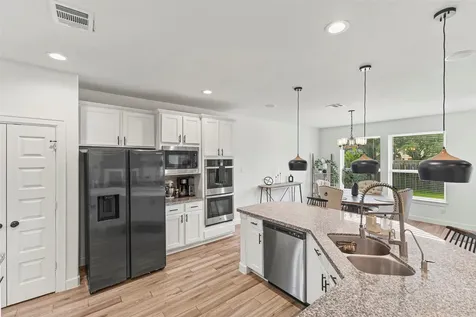 7823 Leighton Trail Pasadena TX 77505