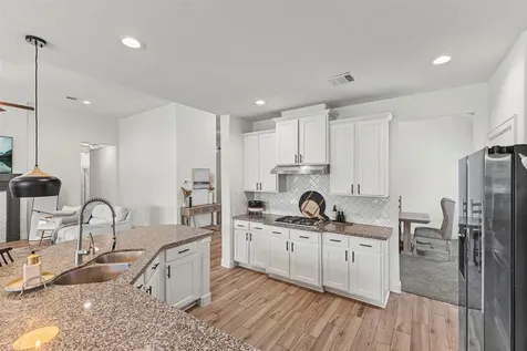 7823 Leighton Trail Pasadena TX 77505