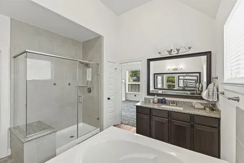 7823 Leighton Trail Pasadena TX 77505